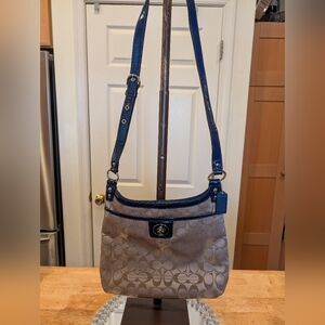 Coach Penelope Signature Sateen Hippie Crossbody EUC